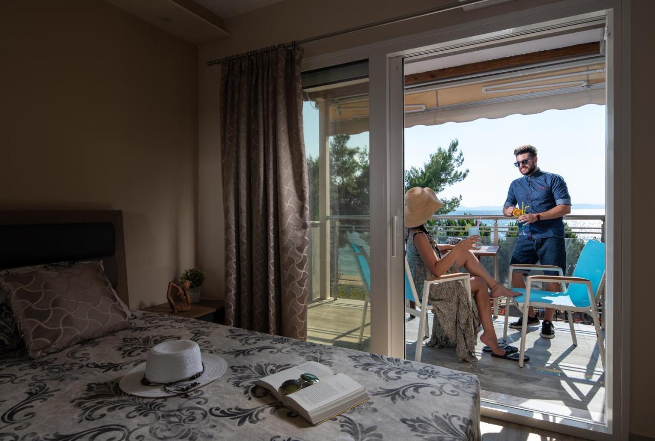 Sunset Studios - Suites With Seaview & Back Side Apartements Тороні Екстер'єр фото
