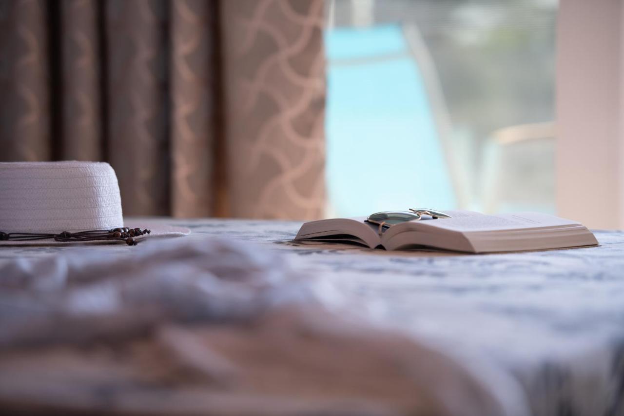 Sunset Studios - Suites With Seaview & Back Side Apartements Тороні Екстер'єр фото