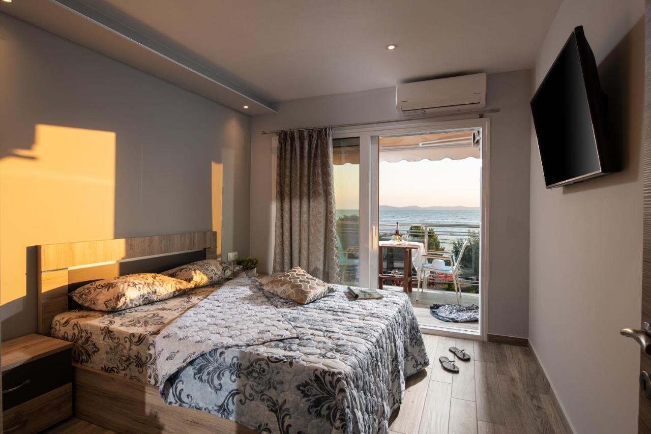 Sunset Studios - Suites With Seaview & Back Side Apartements Тороні Екстер'єр фото