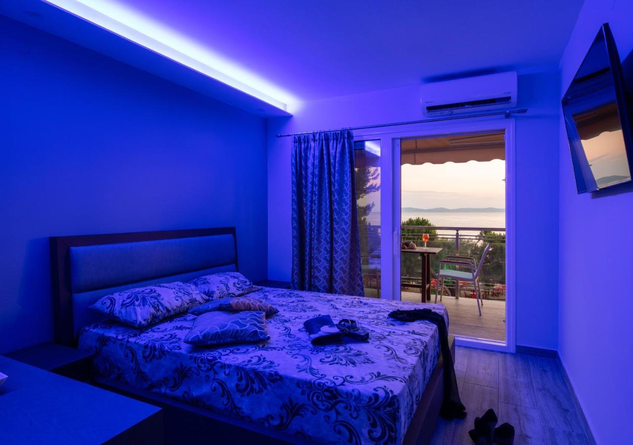 Sunset Studios - Suites With Seaview & Back Side Apartements Тороні Екстер'єр фото